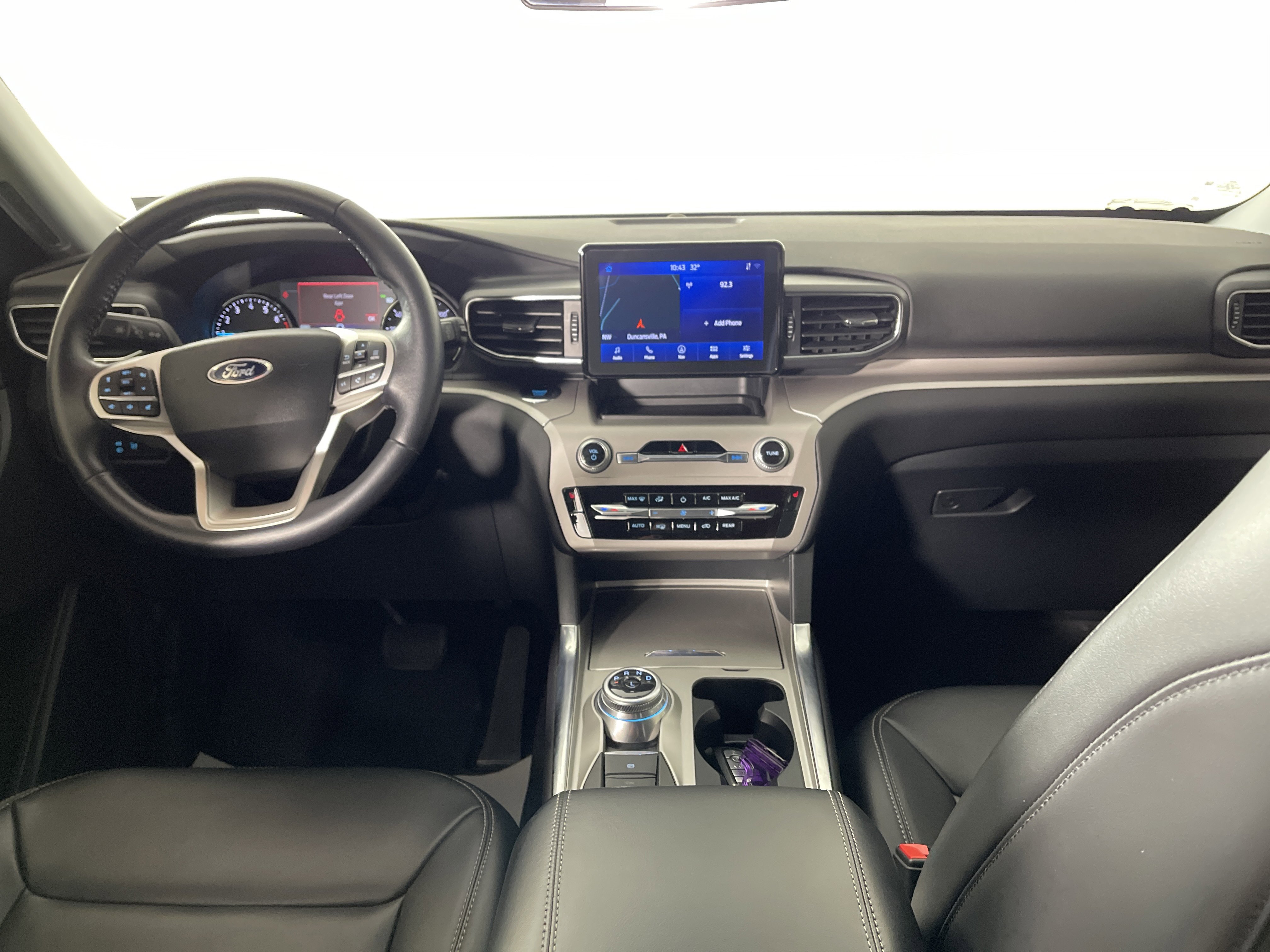 Used 2023 Ford Explorer XLT w/ Equipment Group 202A image 15