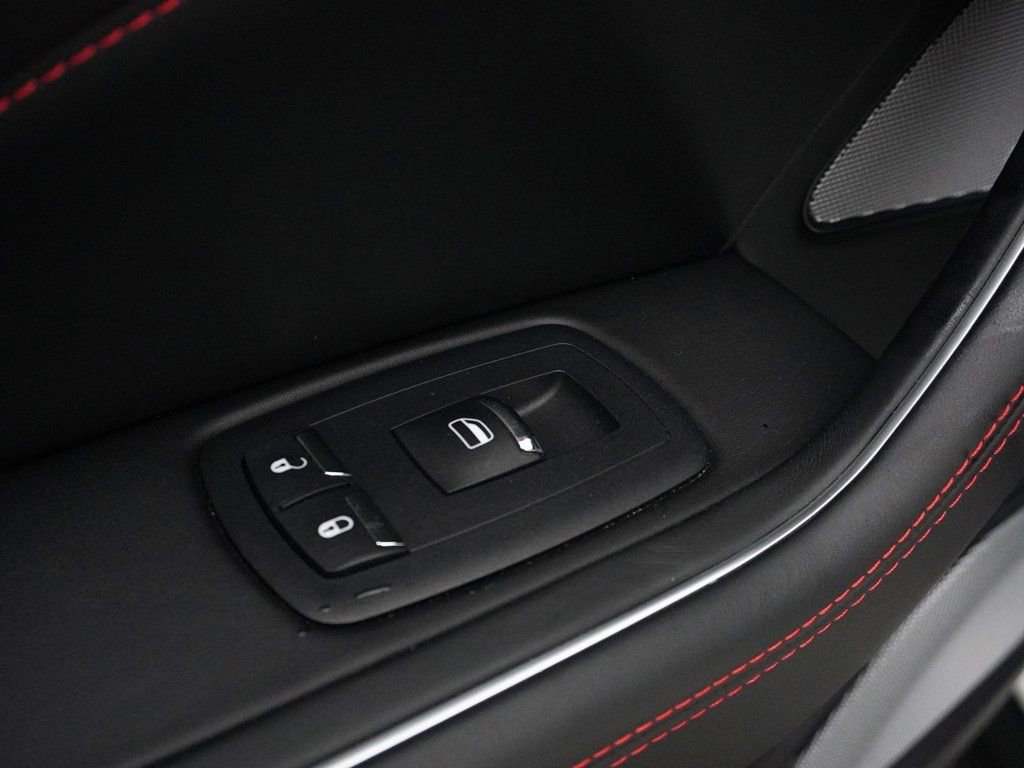 Used 2019 Maserati Levante GTS image 38