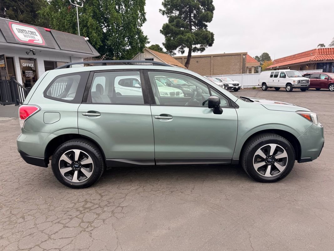 Used 2018 Subaru Forester 2.5i w/ Alloy Wheel Package image 7