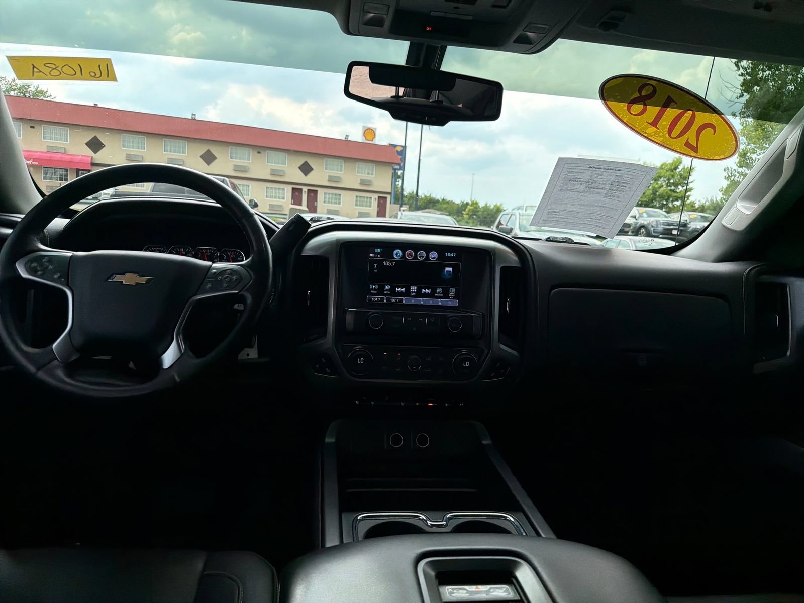 Used 2018 Chevrolet Silverado 1500 LTZ Z71 w/ LTZ Plus Package AWD/4WD image 15