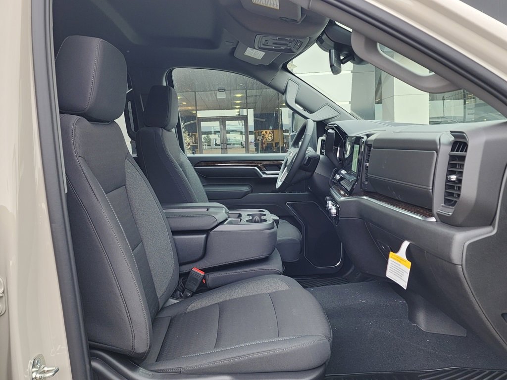 New 2026 GMC Sierra 2500 SLE w/ SLE Value Package; image 40