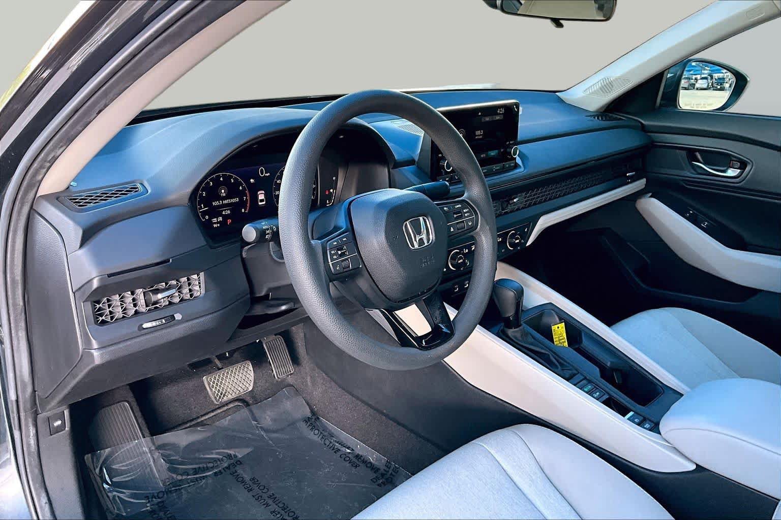 Used 2024 Honda Accord EX image 18