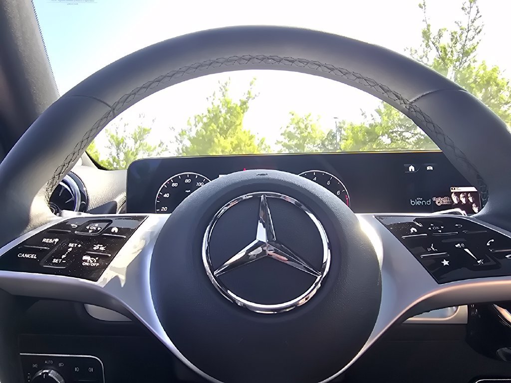 New 2026 Mercedes-Benz GLB 250 4MATIC image 28