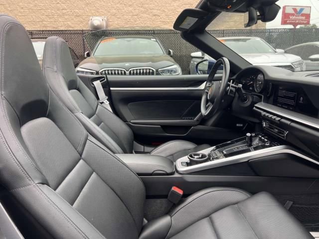 Used 2022 Porsche 911 Carrera 4 image 13