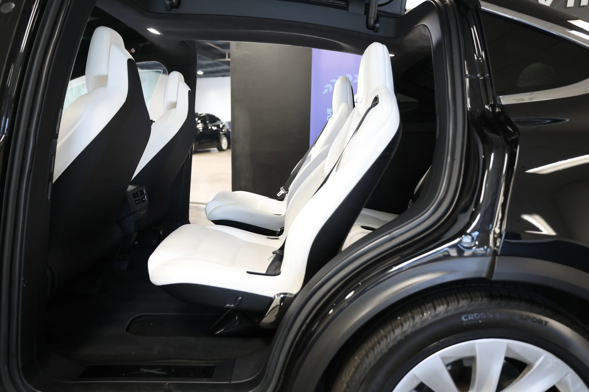 Used 2018 Tesla Model X P100D image 42