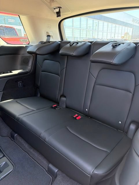 New 2026 Nissan Pathfinder Platinum w/ Cargo Package AWD/4WD image 14