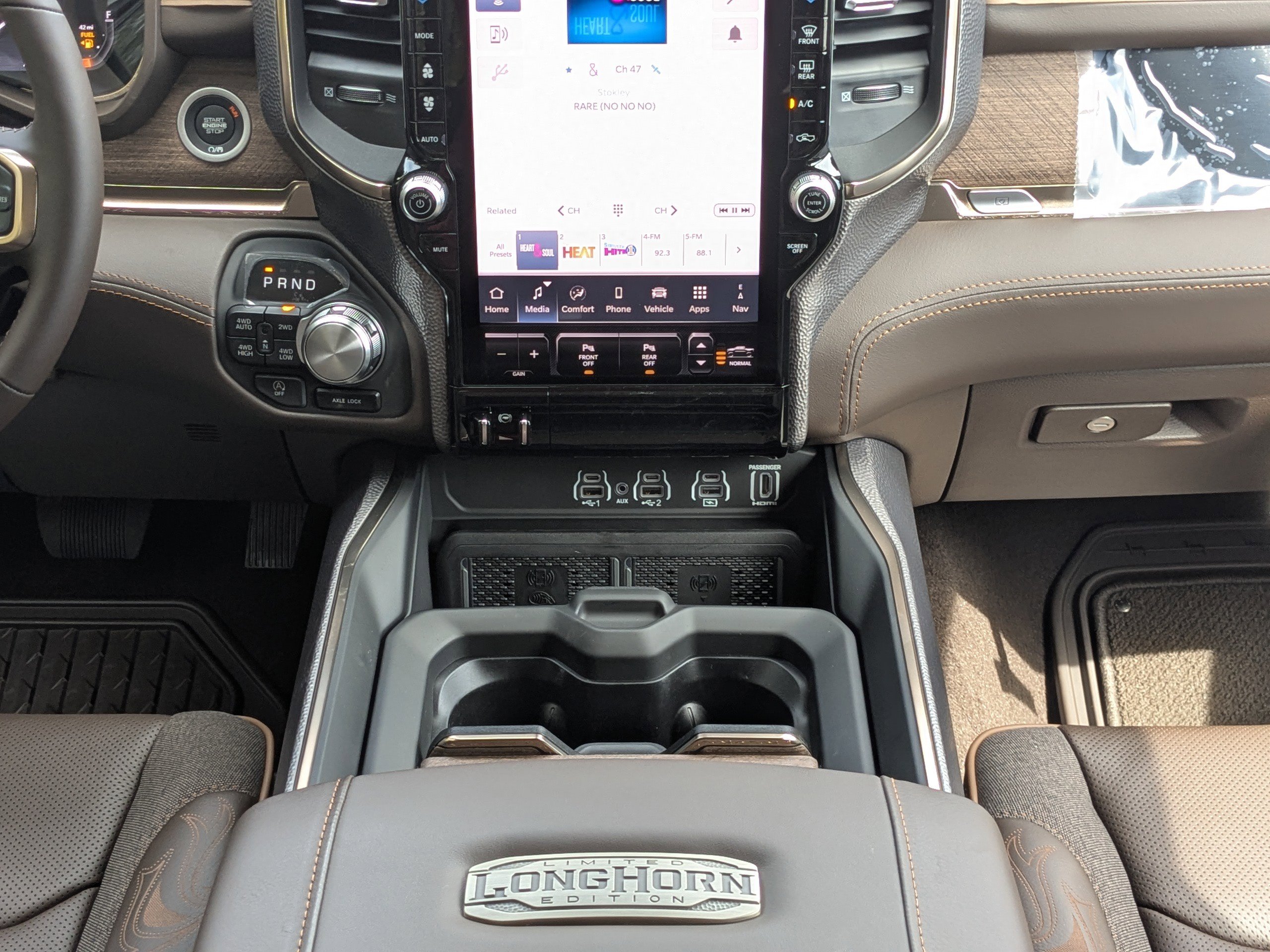 New 2026 RAM 1500 Limited AWD/4WD image 18