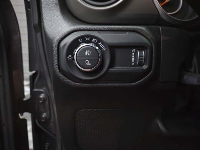 Used 2023 Jeep Gladiator Sport AWD/4WD image 29