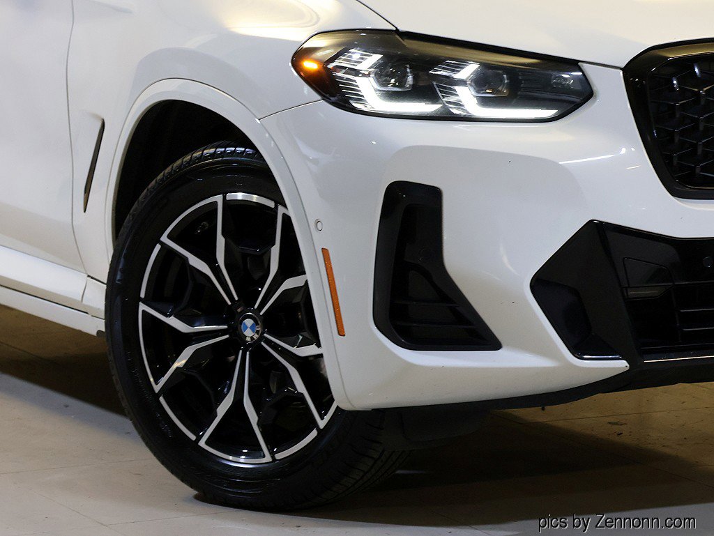Certified 2023 BMW X4 xDrive30i w/ M Sport Package image 3