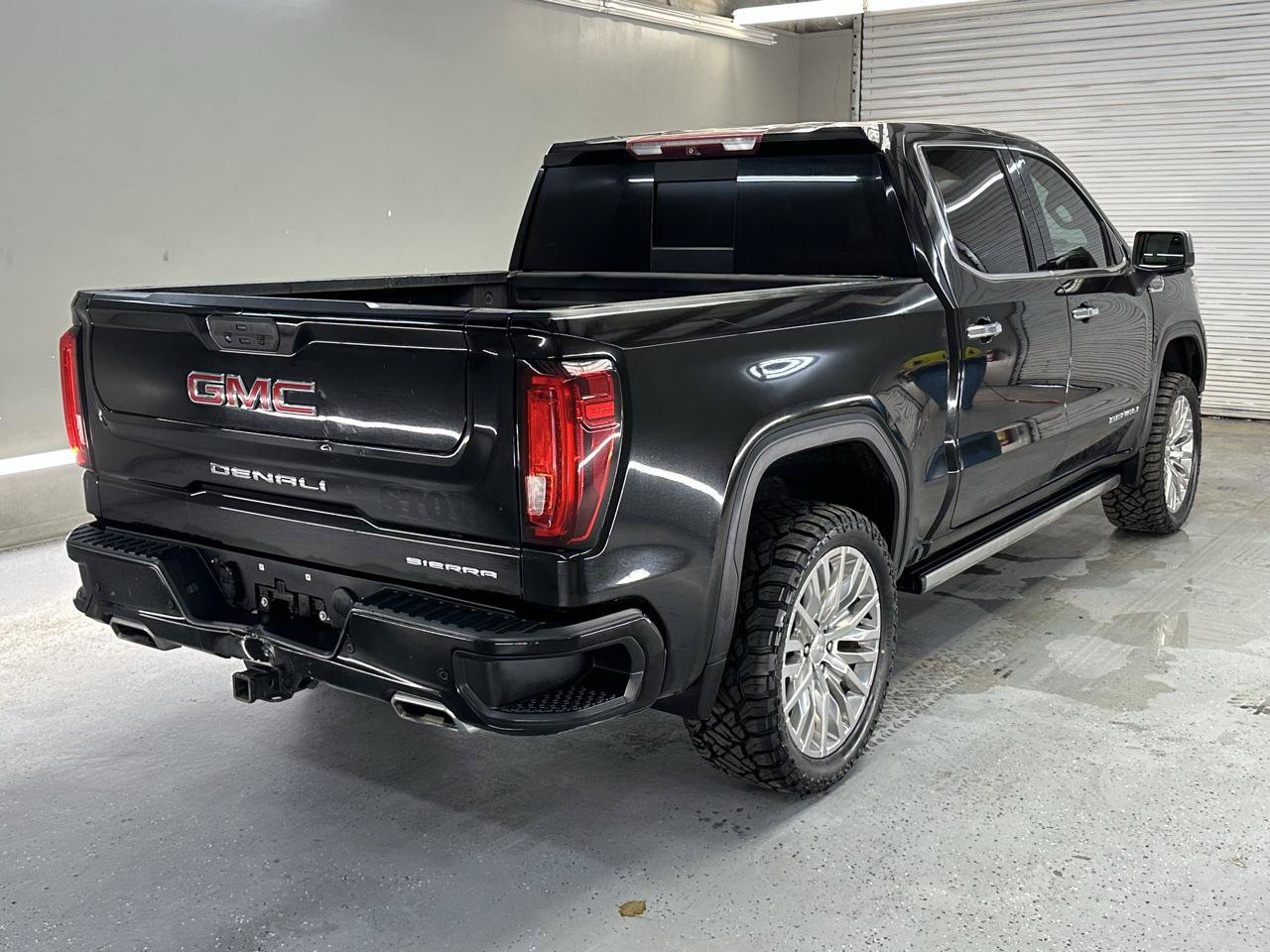 Used 2019 GMC Sierra 1500 Denali w/ Denali Ultimate Package AWD/4WD image 9