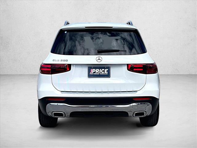 Used 2025 Mercedes-Benz GLB 250 image 4