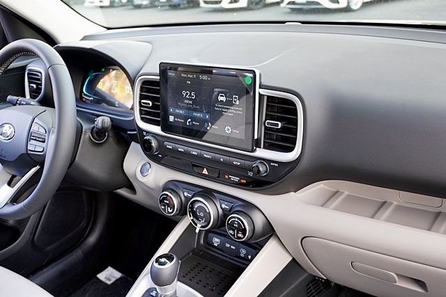 New 2026 Hyundai Venue SEL FWD image 12