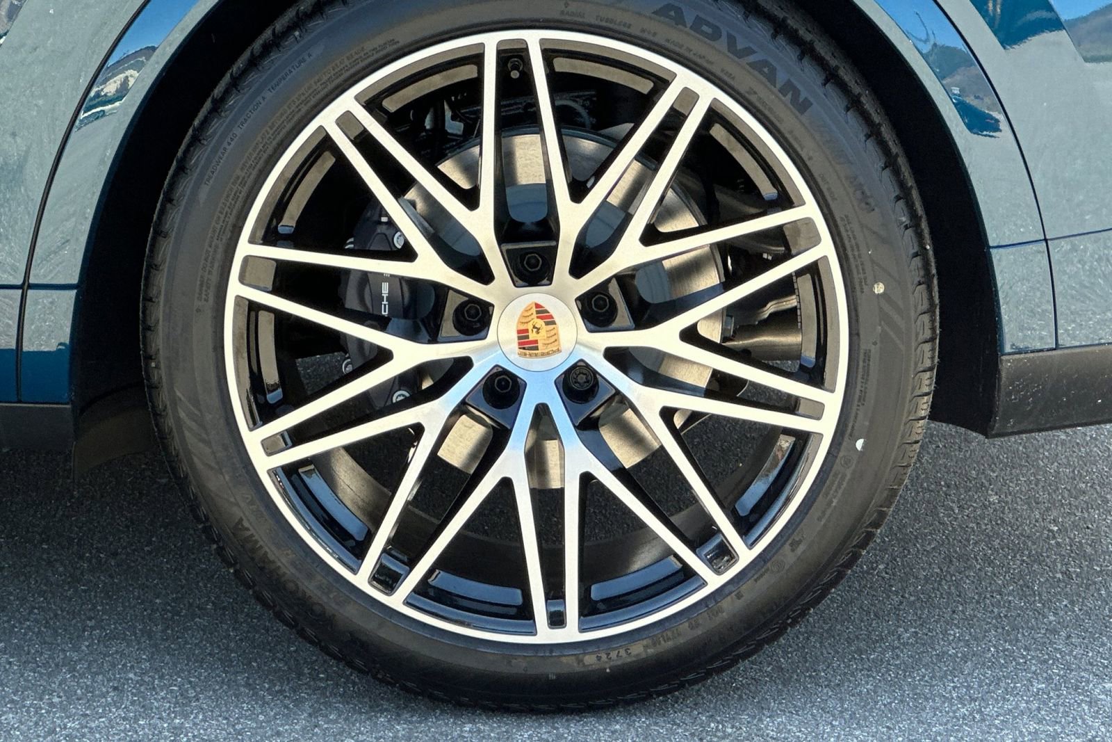 New 2025 Porsche Cayenne Coupe image 45