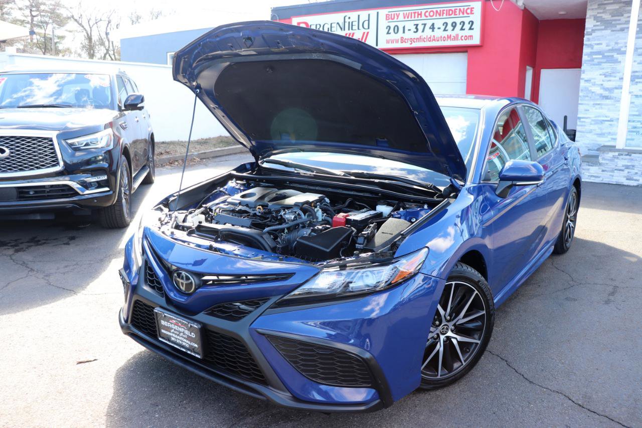 Used 2024 Toyota Camry SE image 43