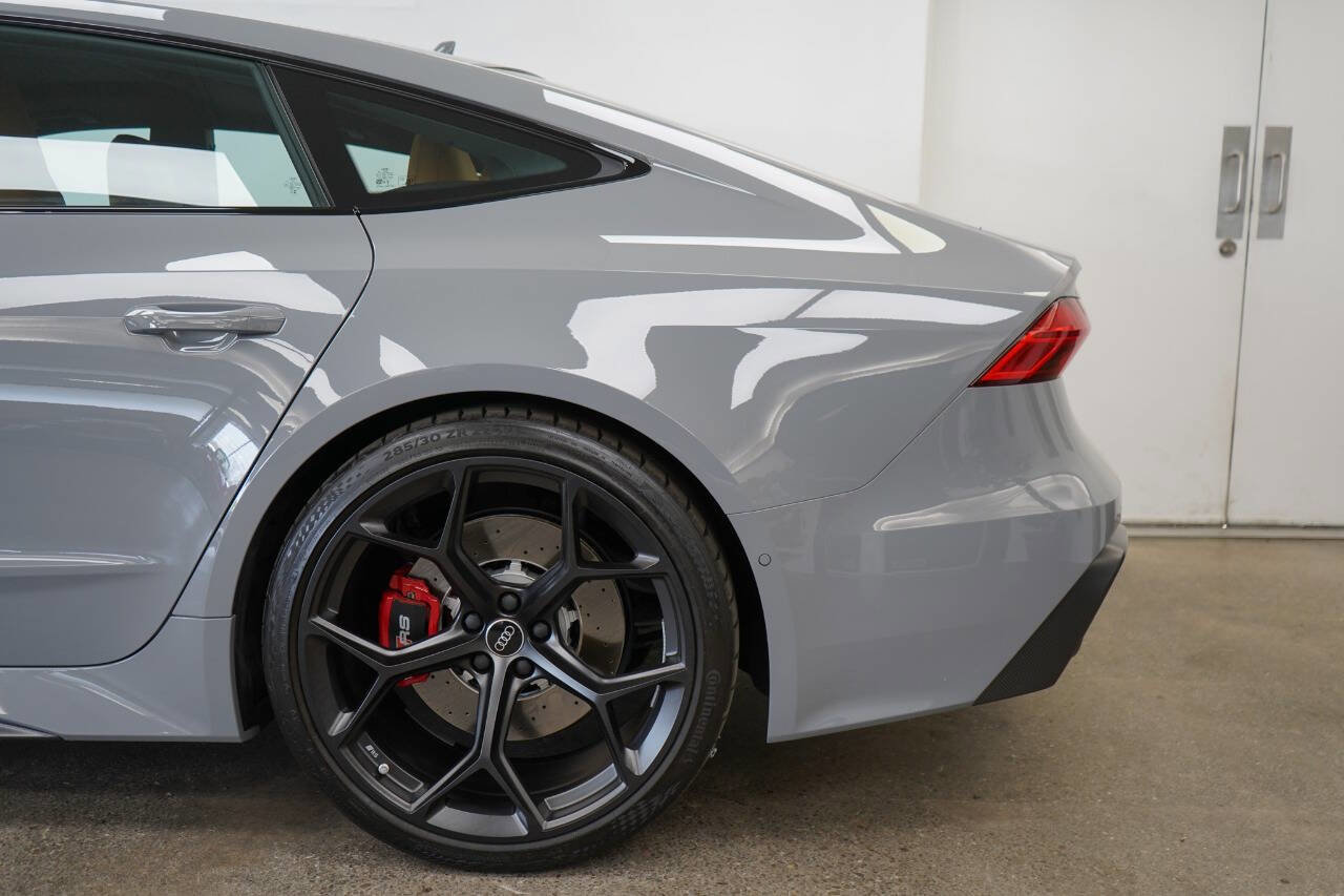 Used 2025 Audi RS 7 Performance AWD/4WD image 12