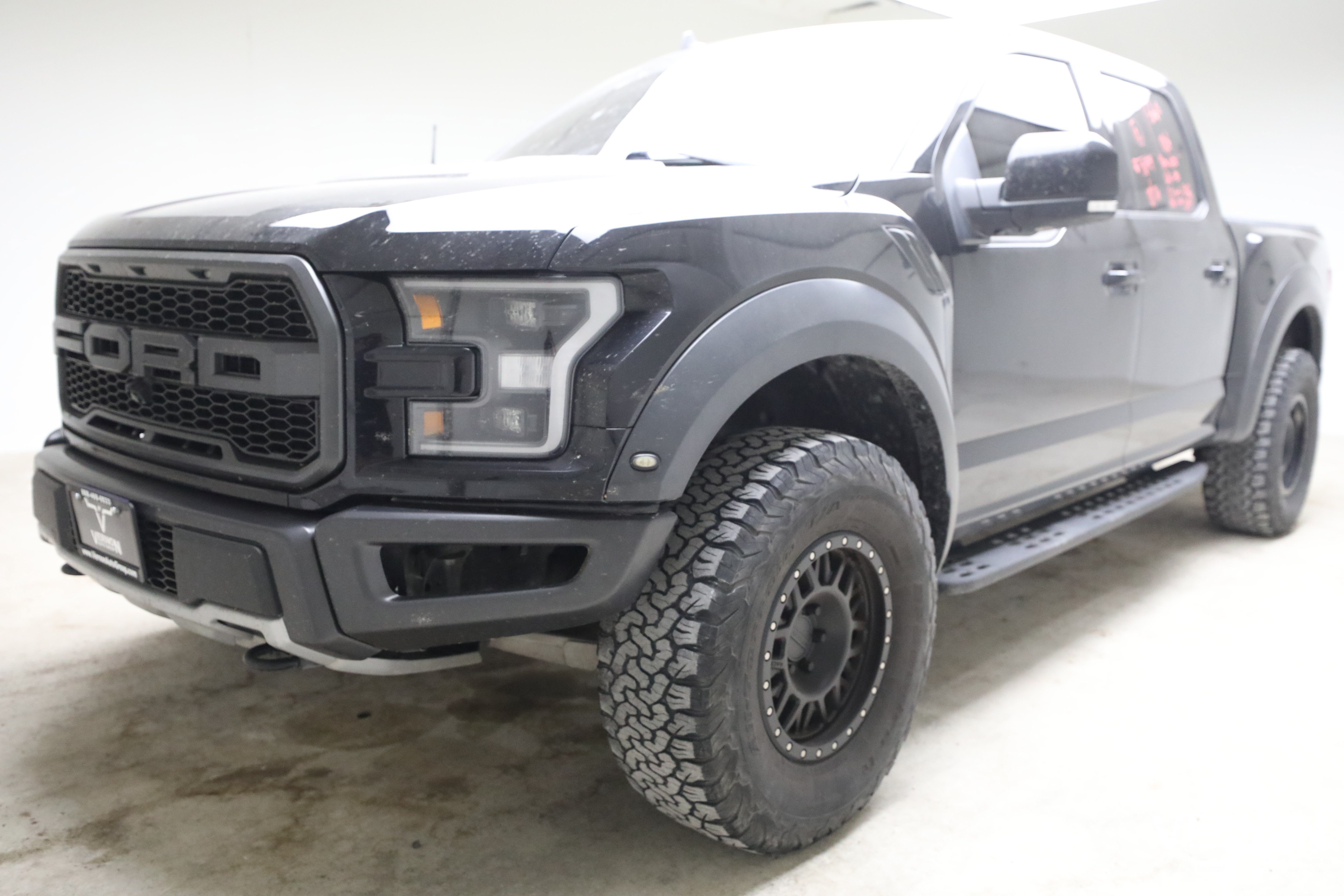 Used 2019 Ford F150 Raptor w/ Equipment Group 802A Luxury AWD/4WD image 1