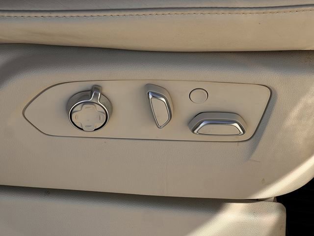 Certified 2022 Cadillac Escalade ESV Premium Luxury Platinum w/ Heavy-Duty Trailer Package image 28