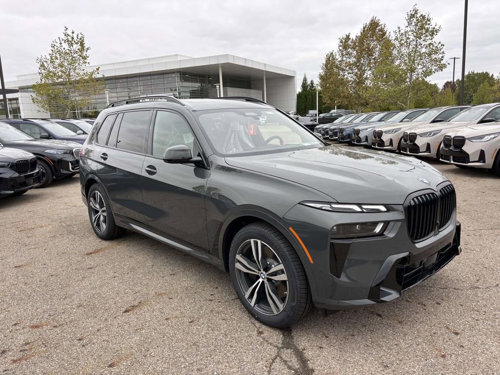 New 2026 BMW X7 xDrive40i w/ M Sport Package image 1