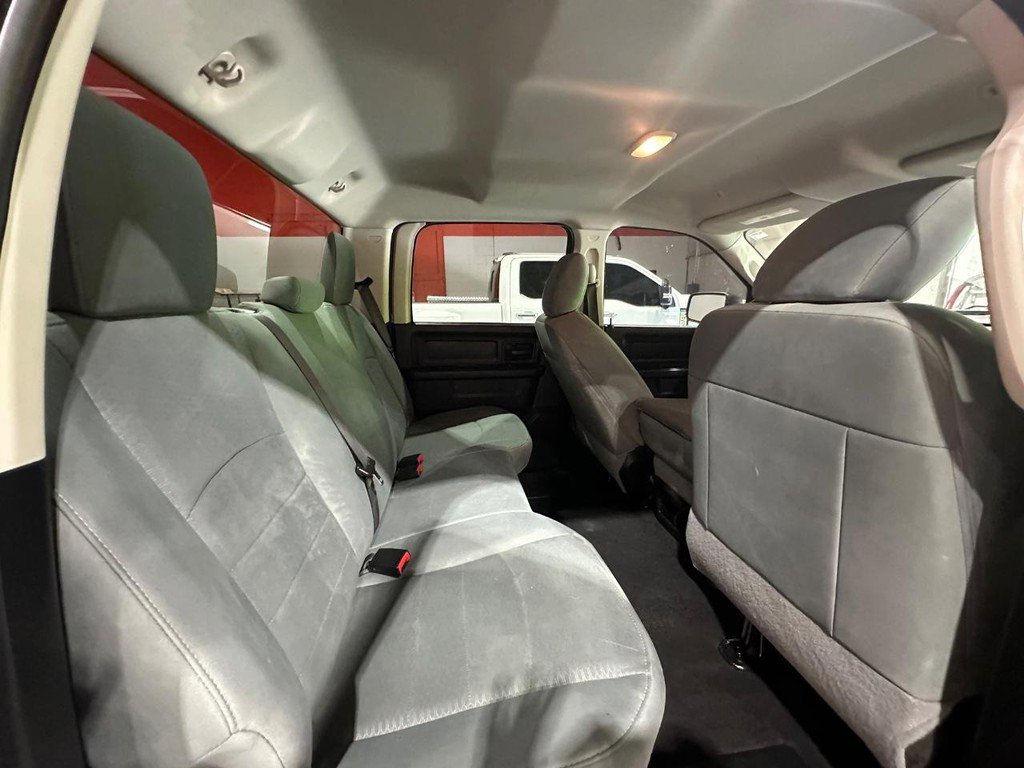 Used 2019 RAM 1500 Express w/ Wheel & Sound Group AWD/4WD image 18