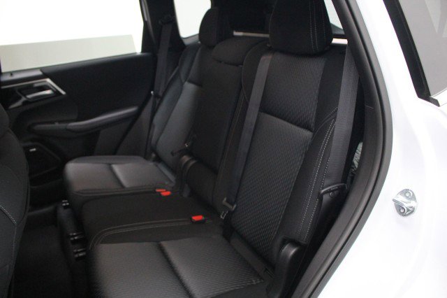 New 2026 Mitsubishi Outlander ES FWD image 25