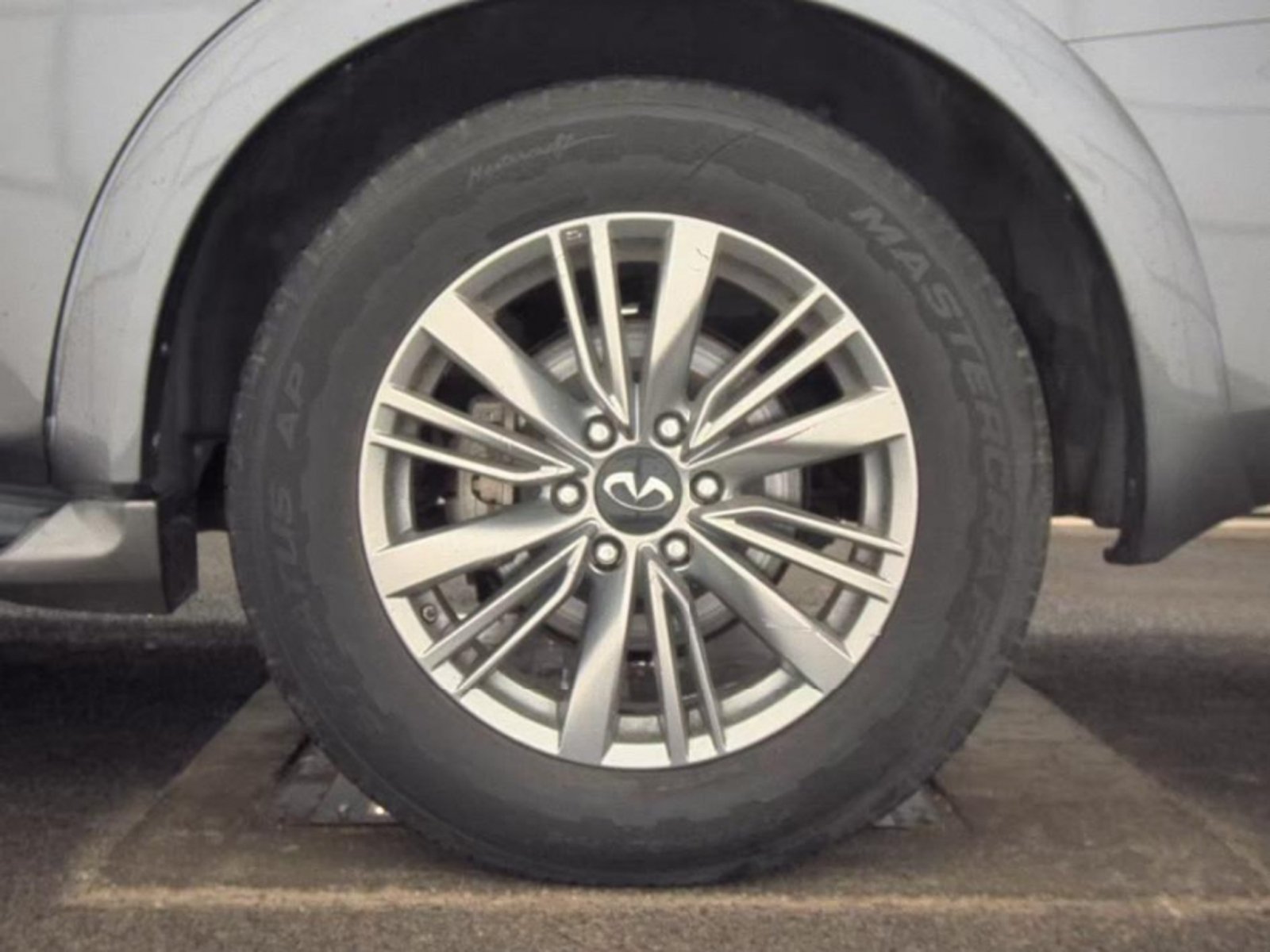 Used 2021 INFINITI QX80 Luxe AWD/4WD image 12