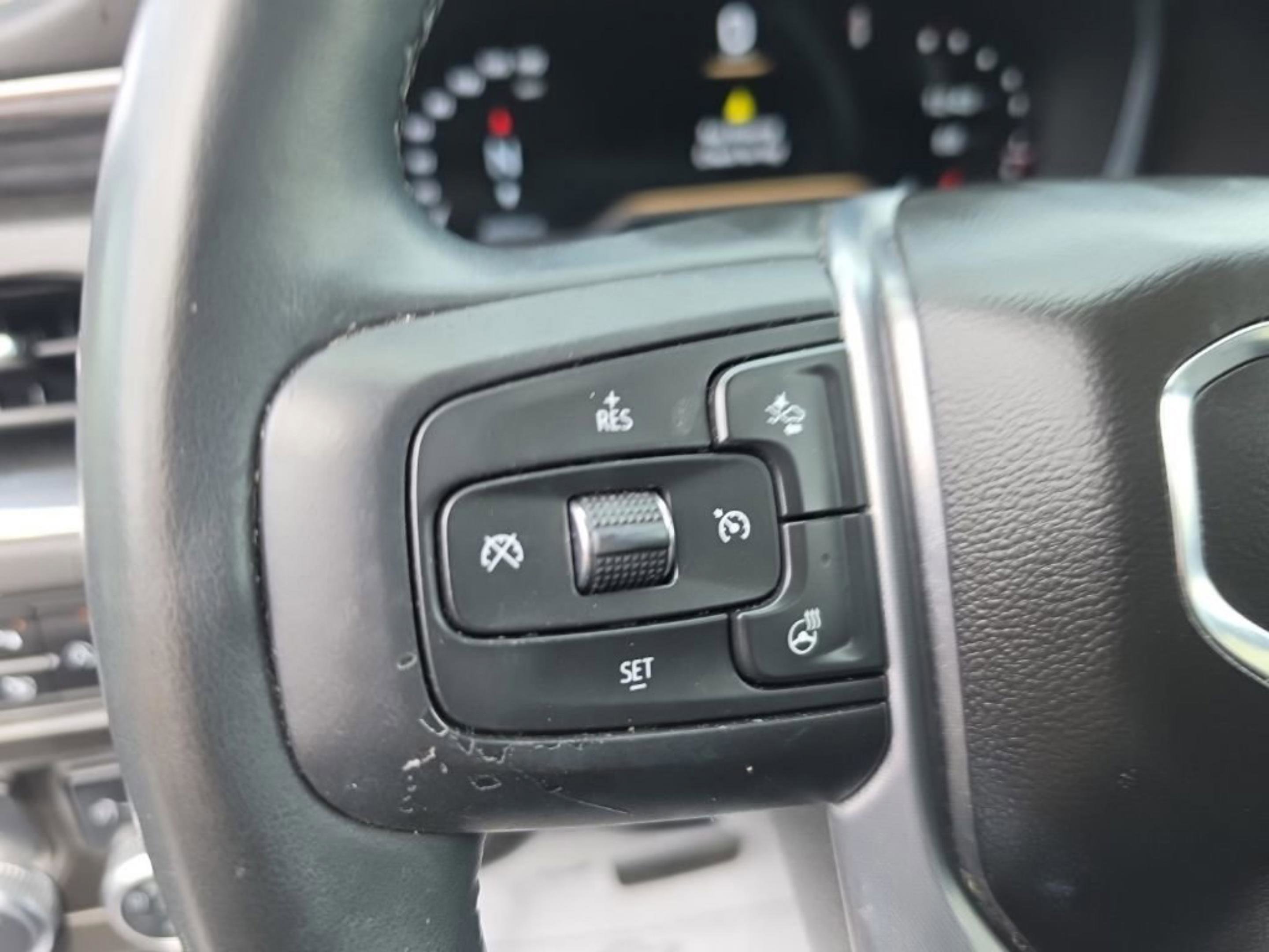 Used 2023 GMC Yukon SLT w/ SLT Premium Package RWD image 21