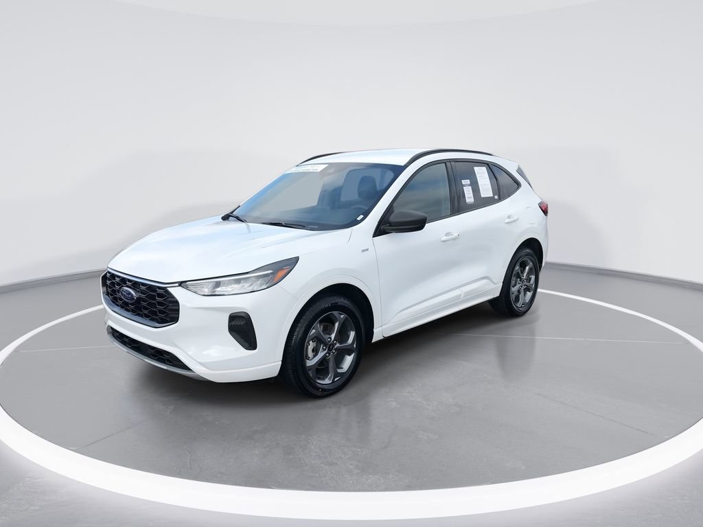 Used 2023 Ford Escape ST-Line AWD/4WD image 4