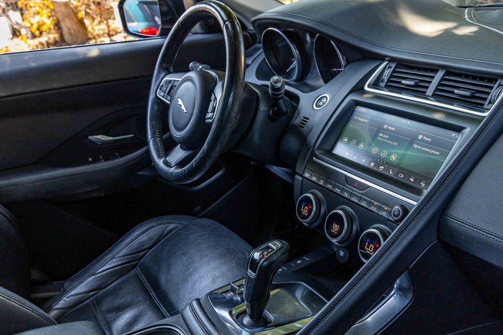 Used 2018 Jaguar E-PACE S image 26