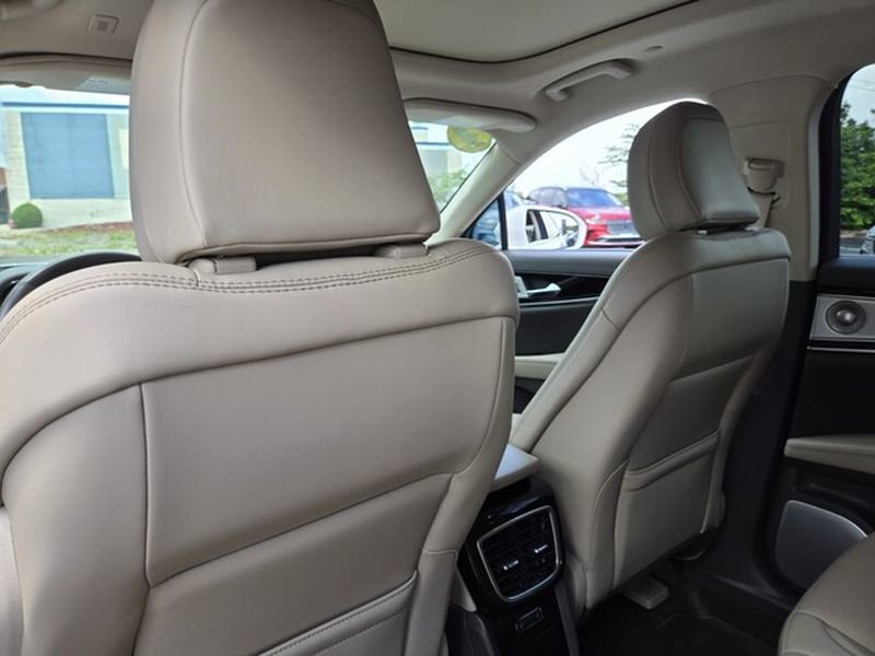 Used 2023 Lincoln Nautilus Reserve w/ Equipment Group 202A AWD/4WD image 14