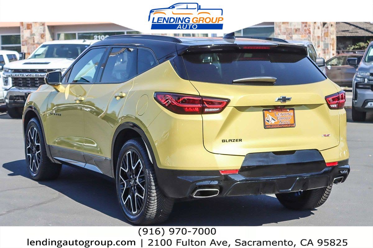 Used 2023 Chevrolet Blazer RS w/ Driver Confidence II Package image 2