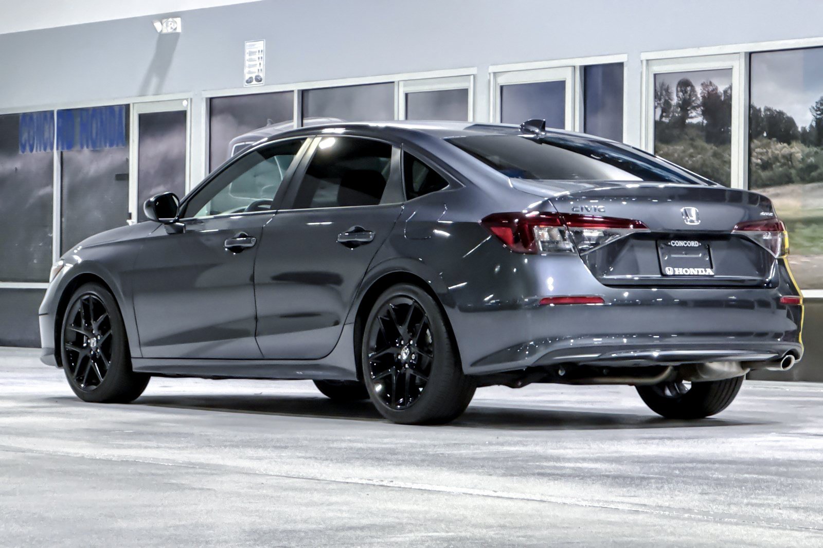 Used 2025 Honda Civic Sport image 3
