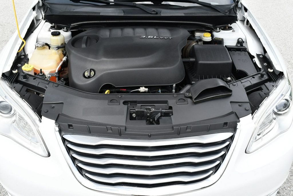 Used 2012 Chrysler 200 Limited FWD image 73