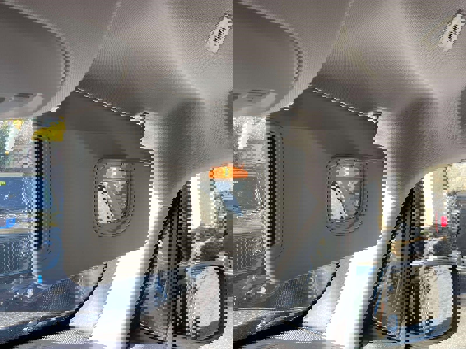 Used 2023 Jeep Renegade Trailhawk image 32