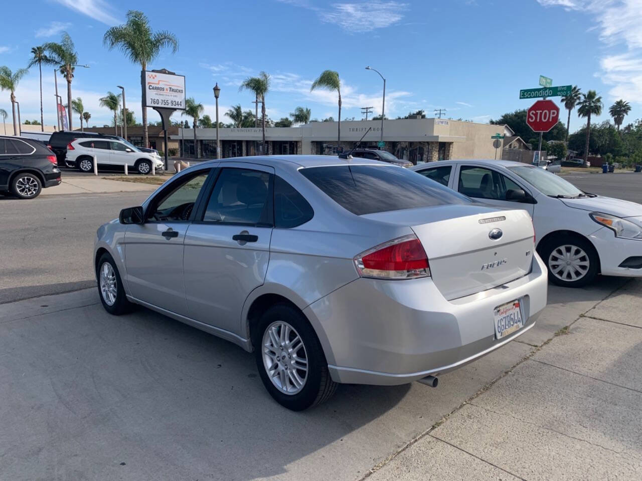 Used 2009 Ford Focus SE FWD image 4