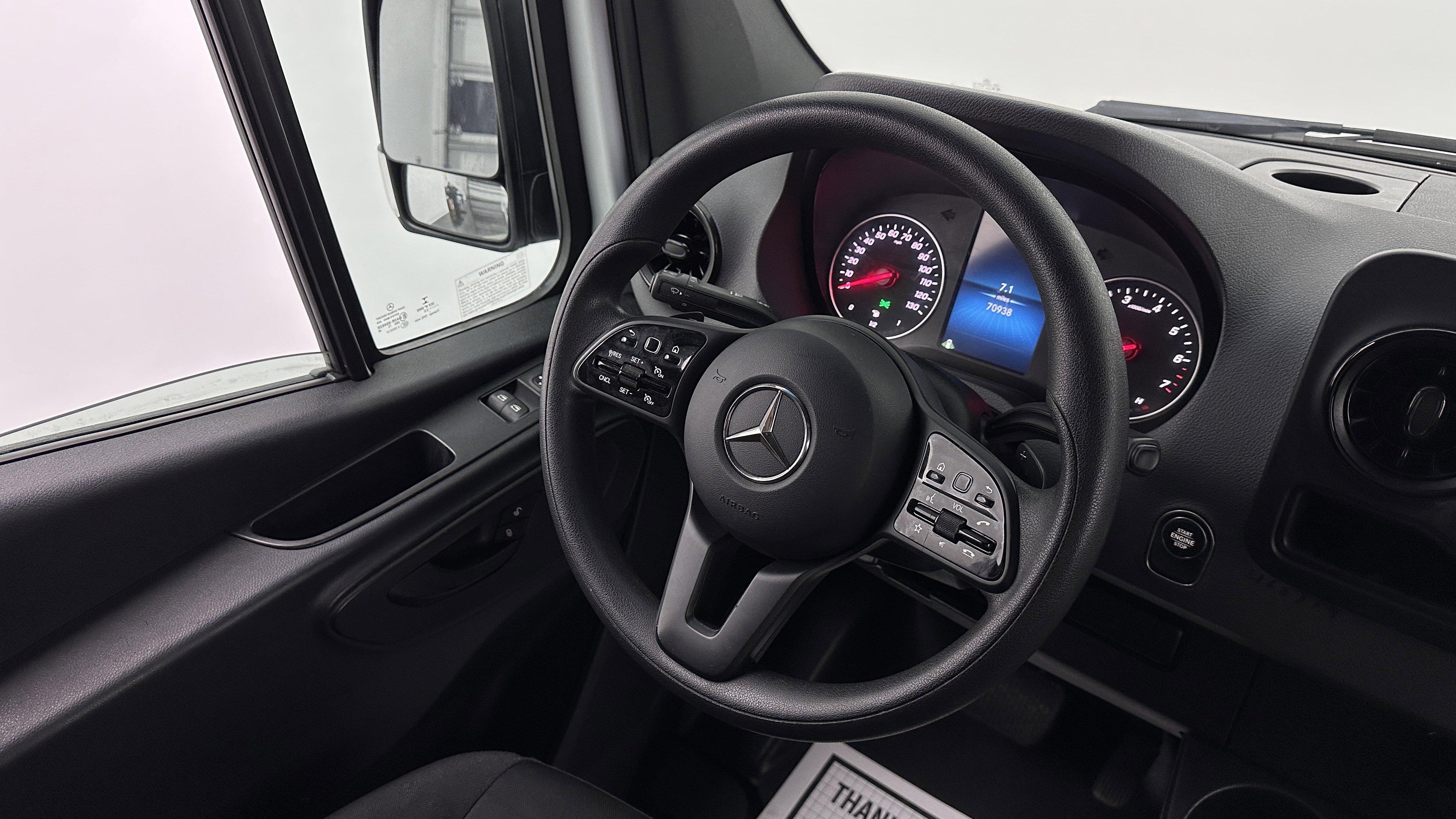 Used 2022 Mercedes-Benz Sprinter 1500 image 22