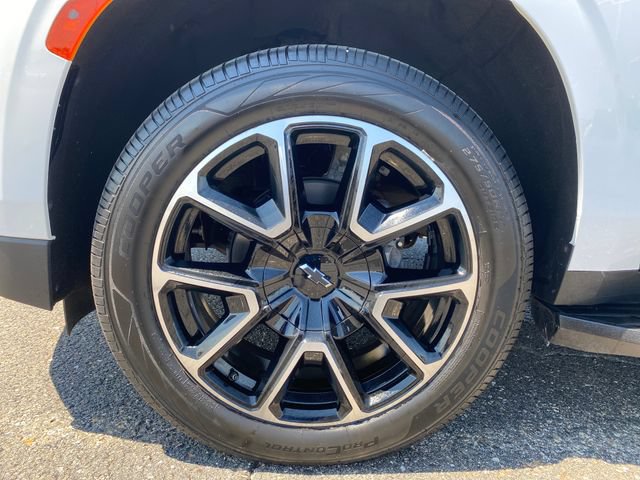 Used 2023 Chevrolet Suburban RST AWD/4WD image 24