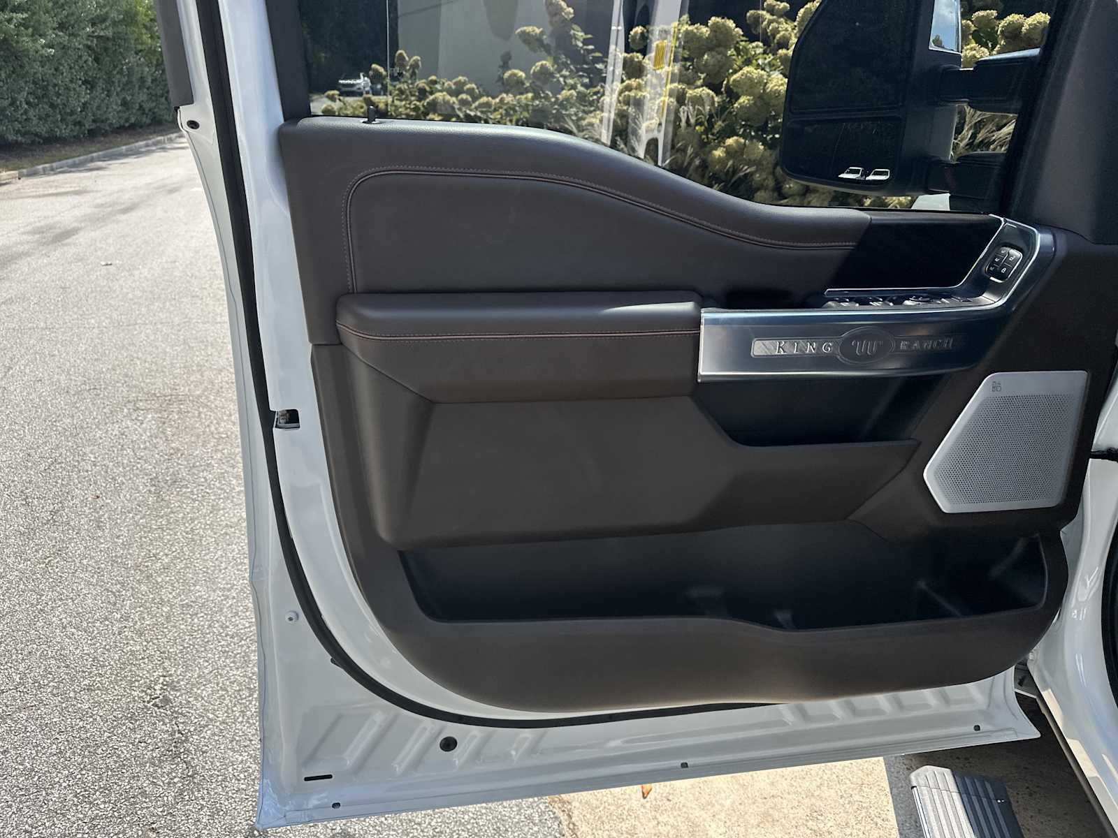 Used 2025 Ford F250 King Ranch w/ Chrome Package image 18