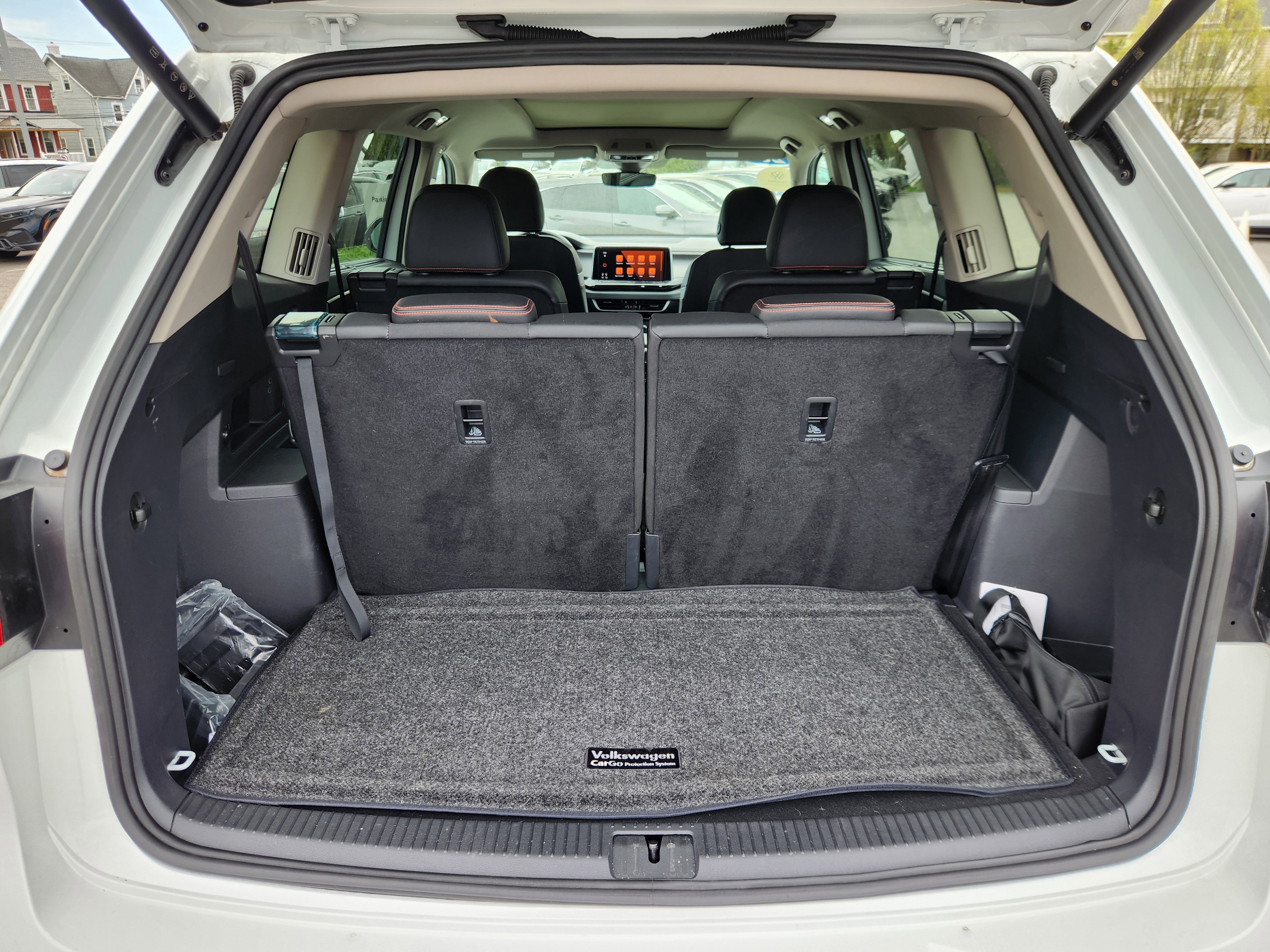 Certified 2025 Volkswagen Atlas Peak Edition SE image 20