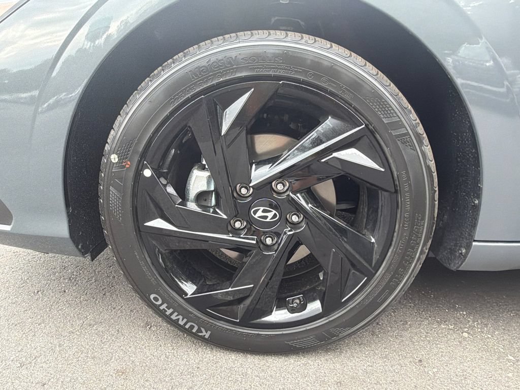 New 2026 Hyundai Elantra Sport FWD image 11
