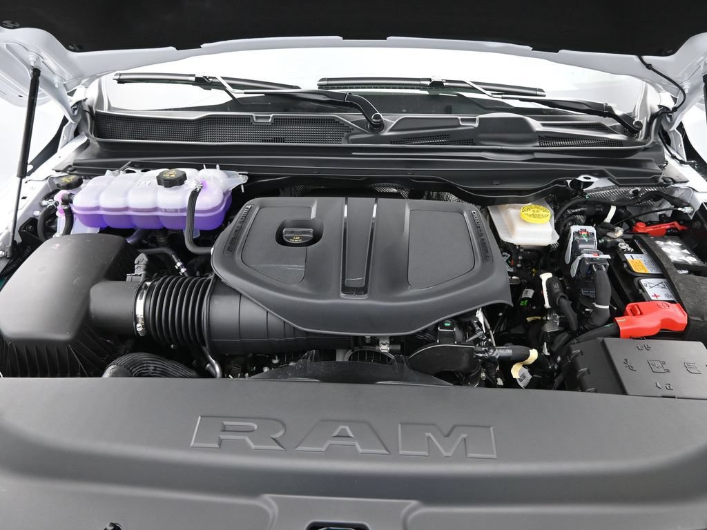 Used 2025 RAM 1500 Tradesman AWD/4WD image 33