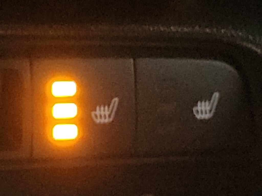 Used 2023 MAZDA MX-5 Miata Club w/ Weather Package image 33