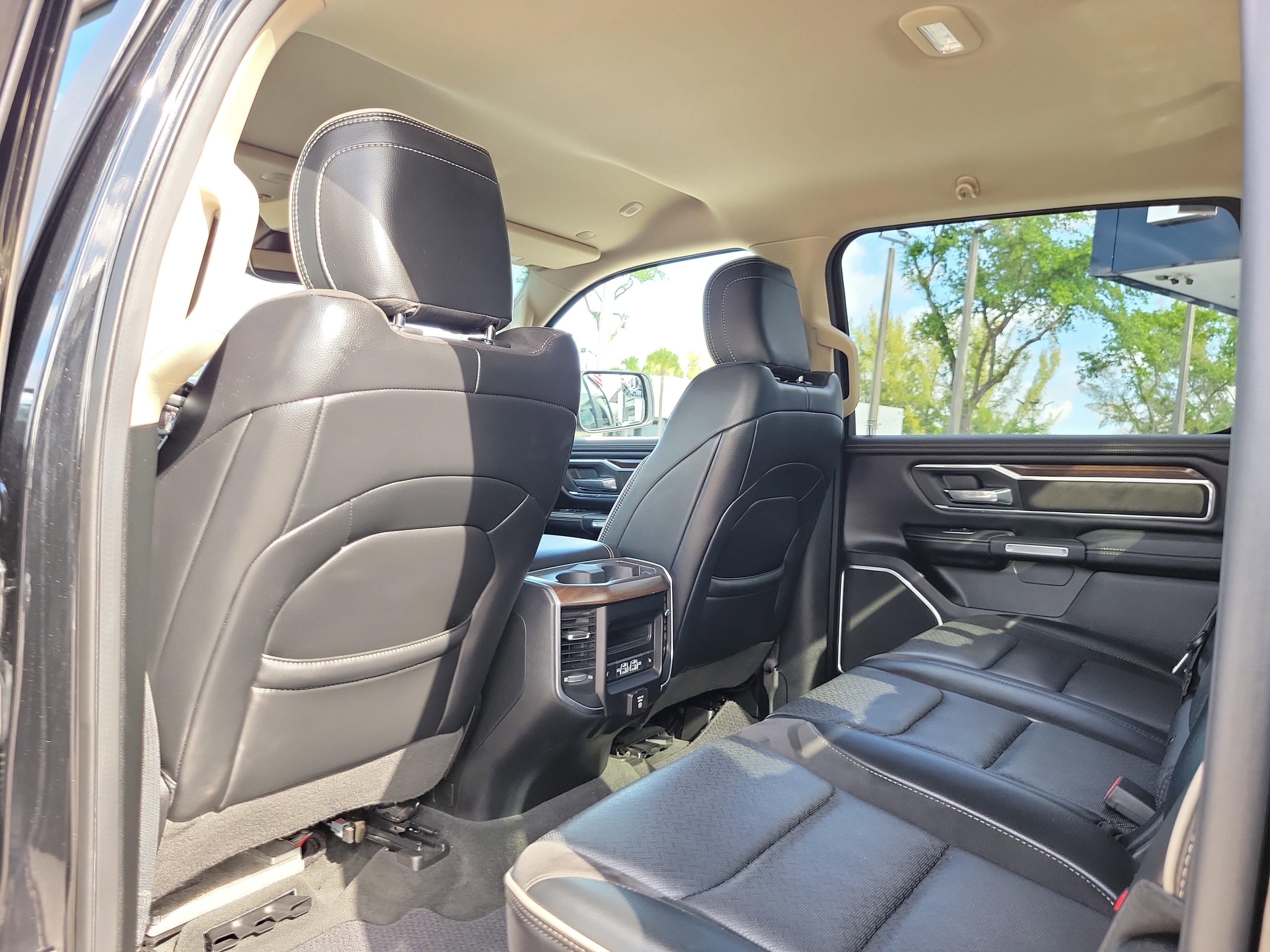 Used 2021 RAM 1500 Laramie RWD image 14