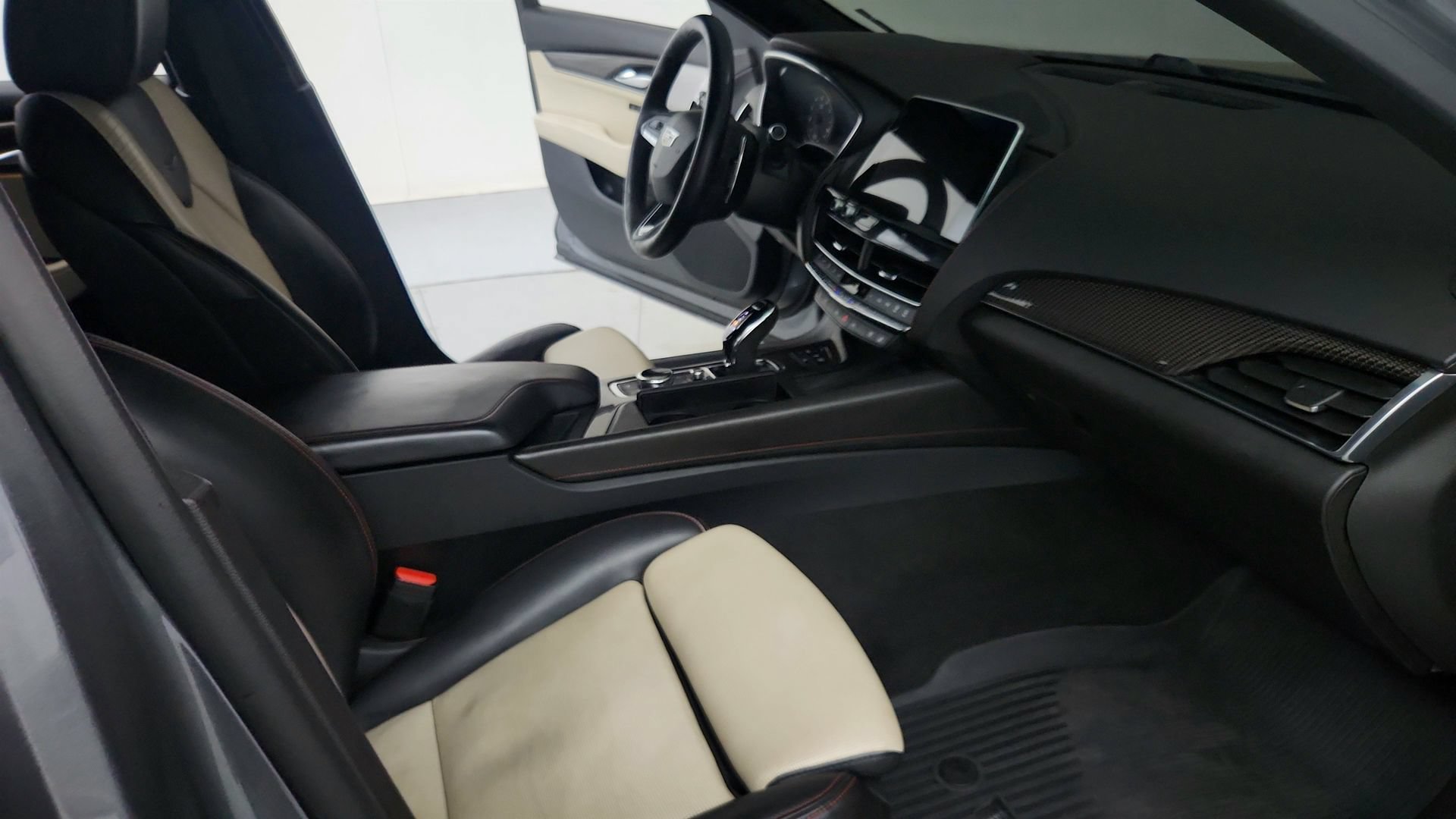 Used 2020 Cadillac CT5 V w/ Premium Package AWD/4WD image 27