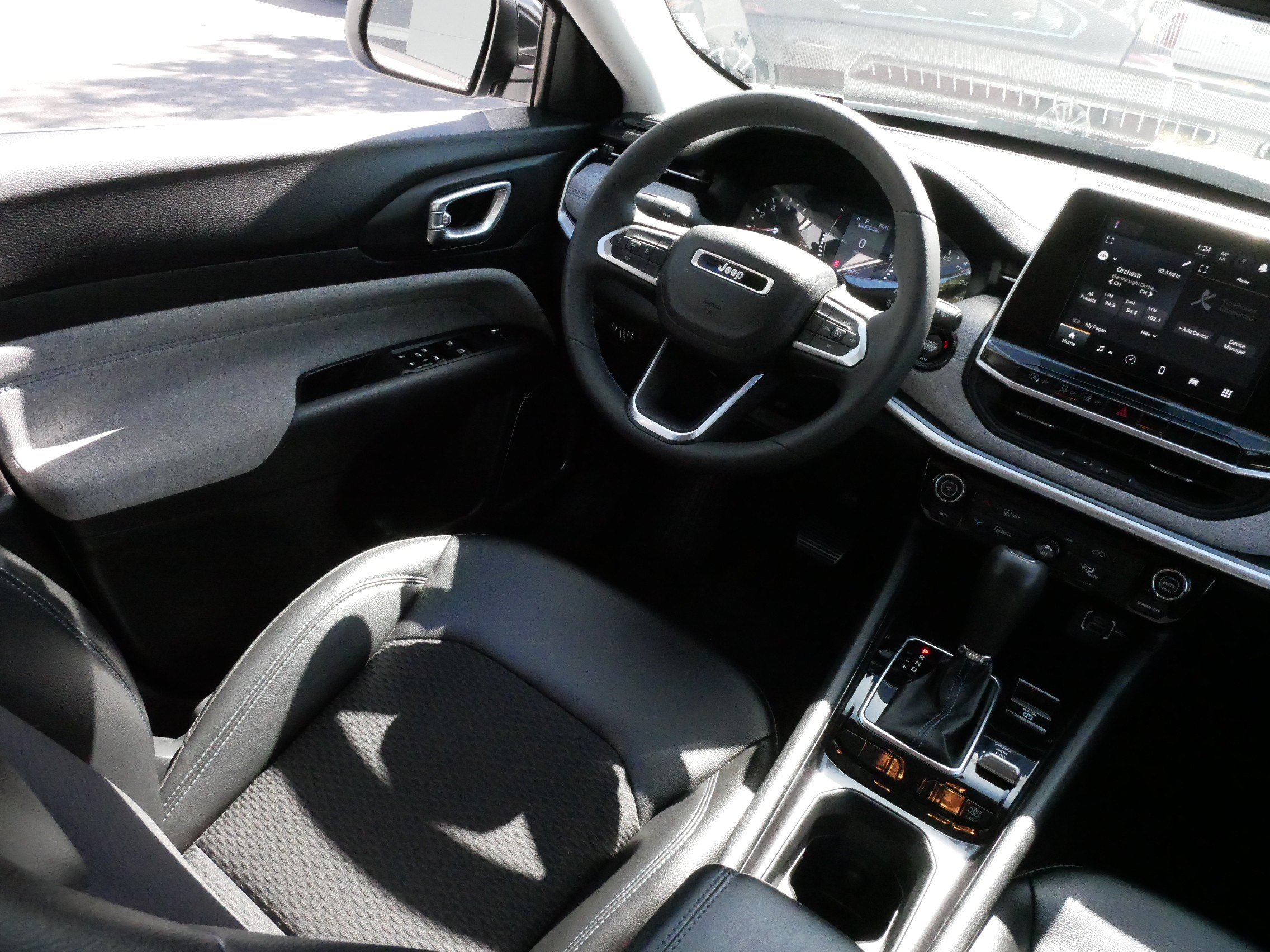 Used 2022 Jeep Compass Latitude AWD/4WD image 9