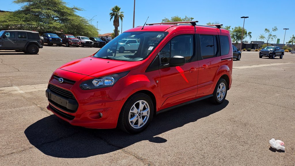 Used 2015 Ford Transit Connect XLT FWD image 4