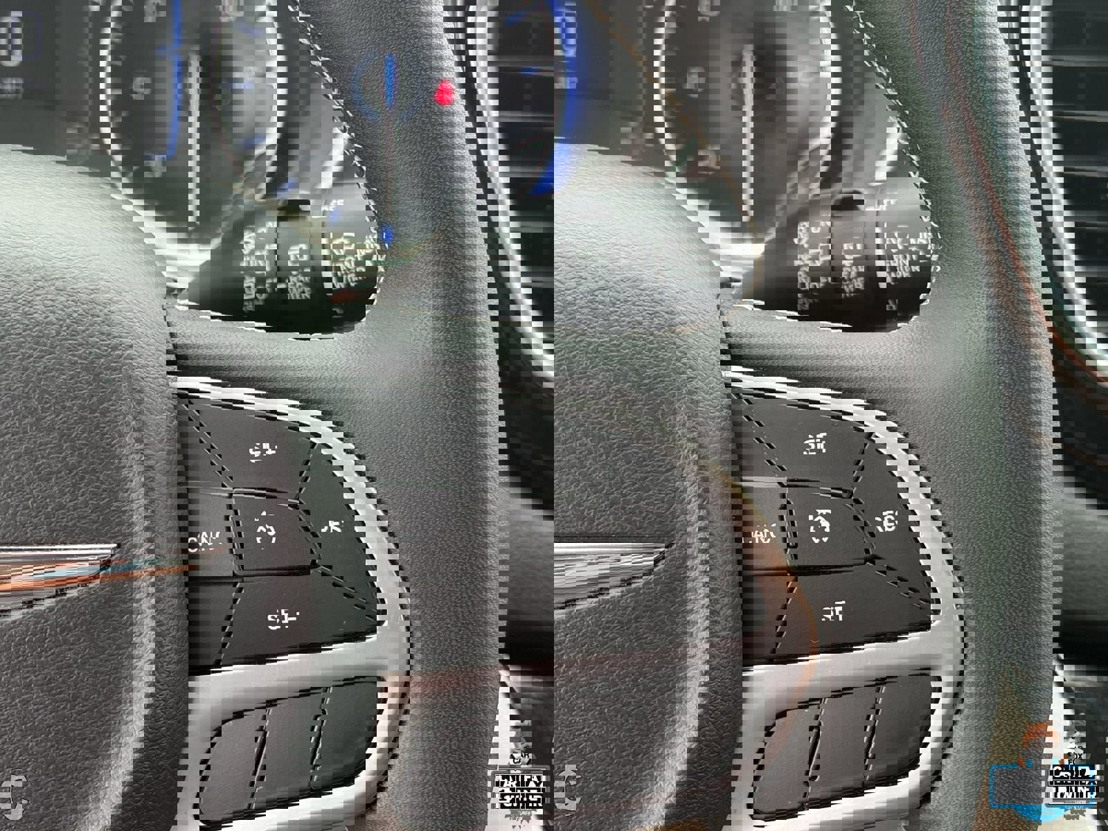 Used 2024 Chrysler Voyager LX image 13