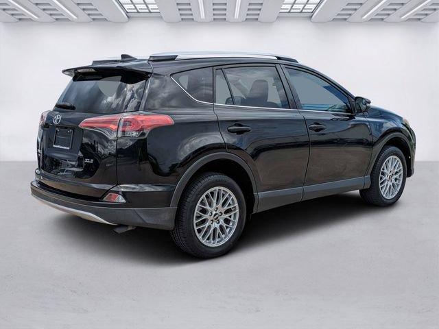 Used 2016 Toyota RAV4 XLE FWD image 4