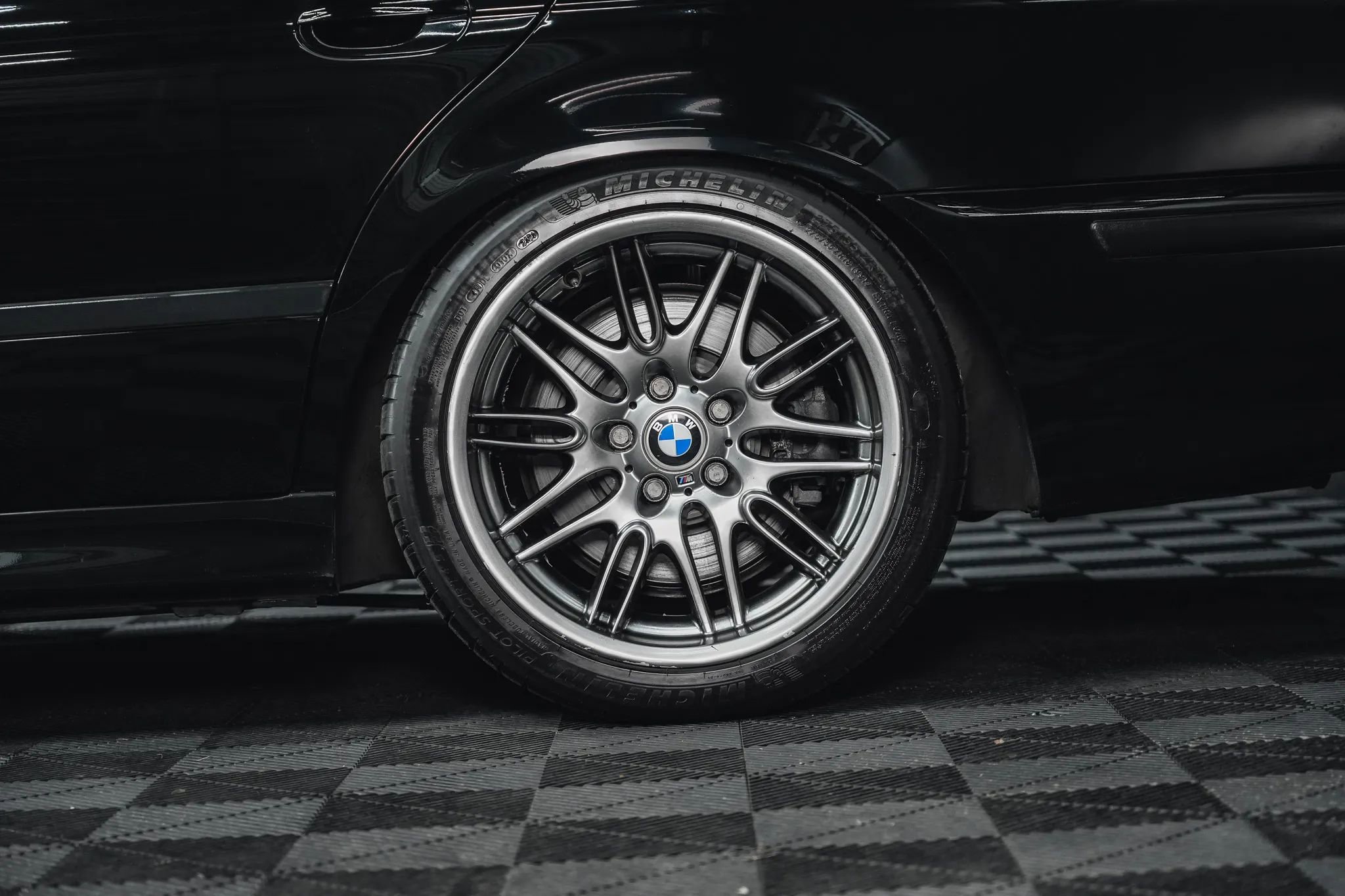 Used 2003 BMW M5 image 12