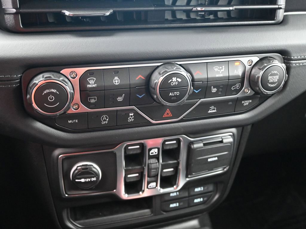 New 2025 Jeep Gladiator Willys image 20