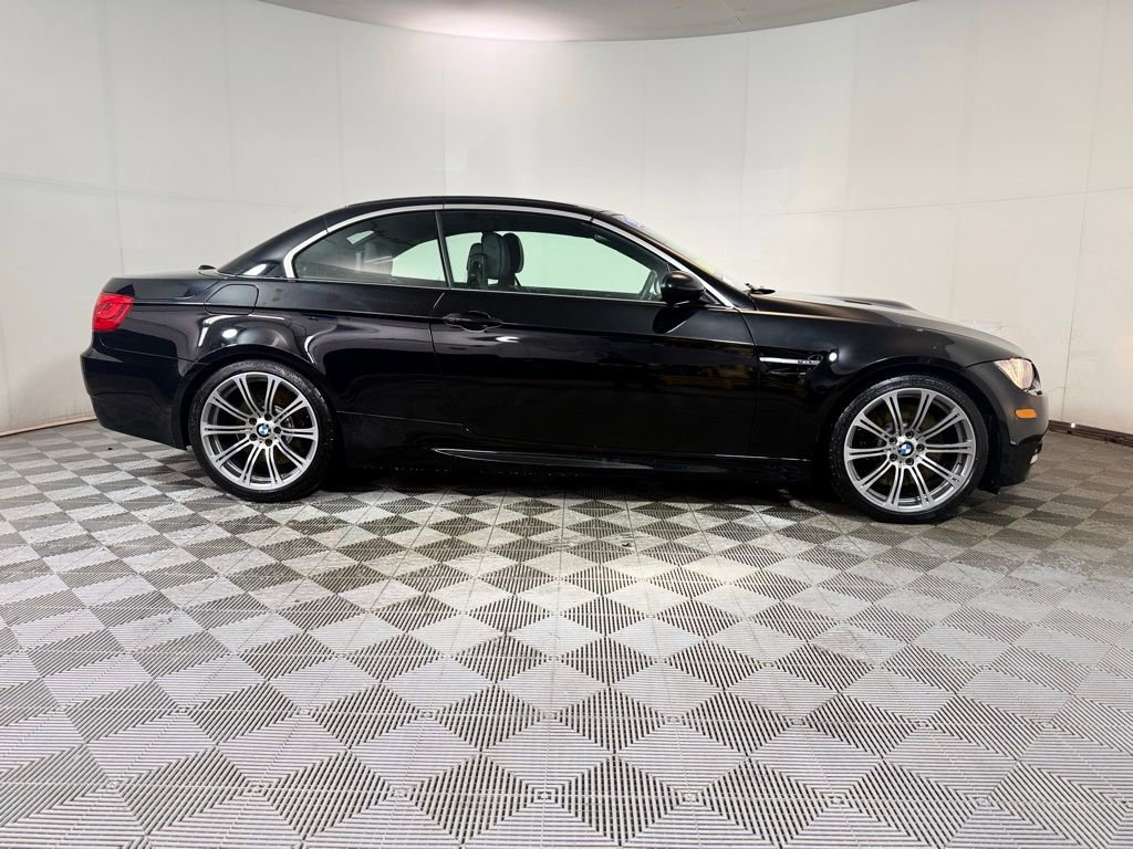 Used 2013 BMW M3 Convertible image 8